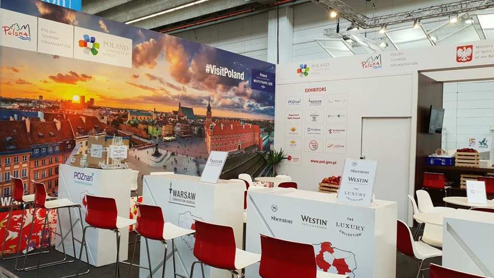 Polska Organizacja Turystyczna -  2011 (4)