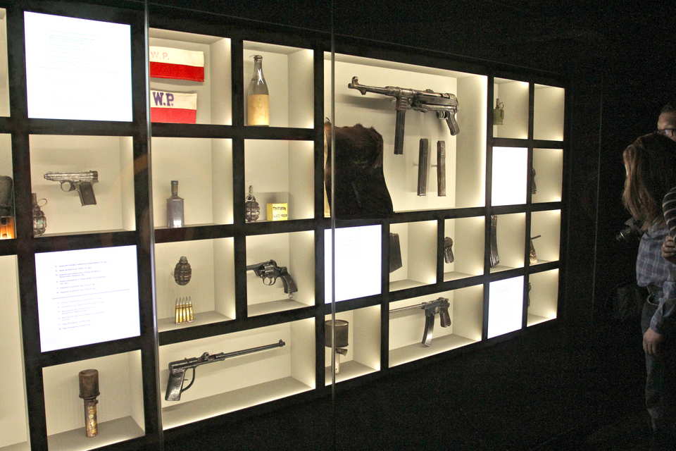 Muzeum Armii Krajowej w Krakowie - Kraków / Polska 2012 (3)