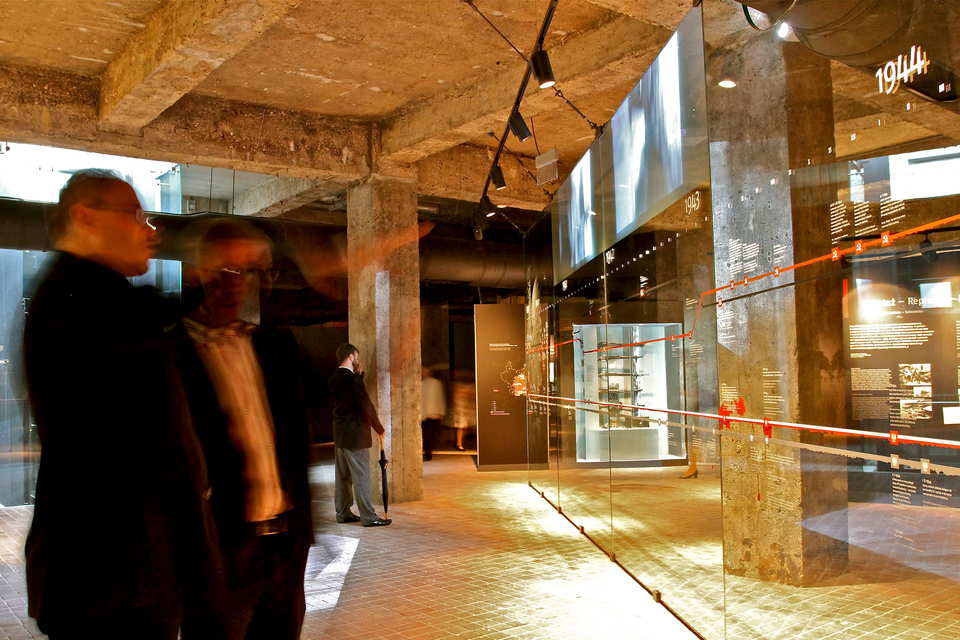 Muzeum Armii Krajowej w Krakowie - Kraków / Polska 2012 (7)