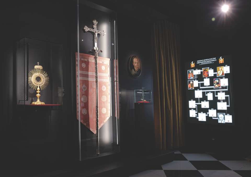 Muzeum Sakralne Katedry Zamojskiej - Zamość / Polska 2019 (5)