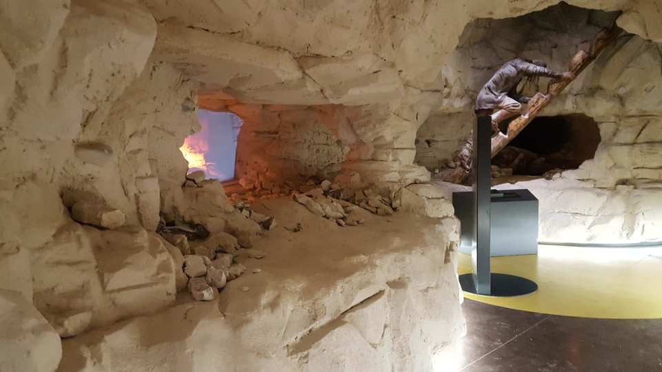 Muzeum Archeologiczne i Rezerwat Krzemionki - Ostrowiec Świetokrzyski / Polska 2021 (19)